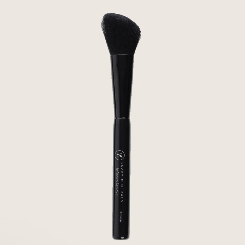 NEW Savvy Minerals By Young Living Bronzer Makeup Brush #20839 v.1